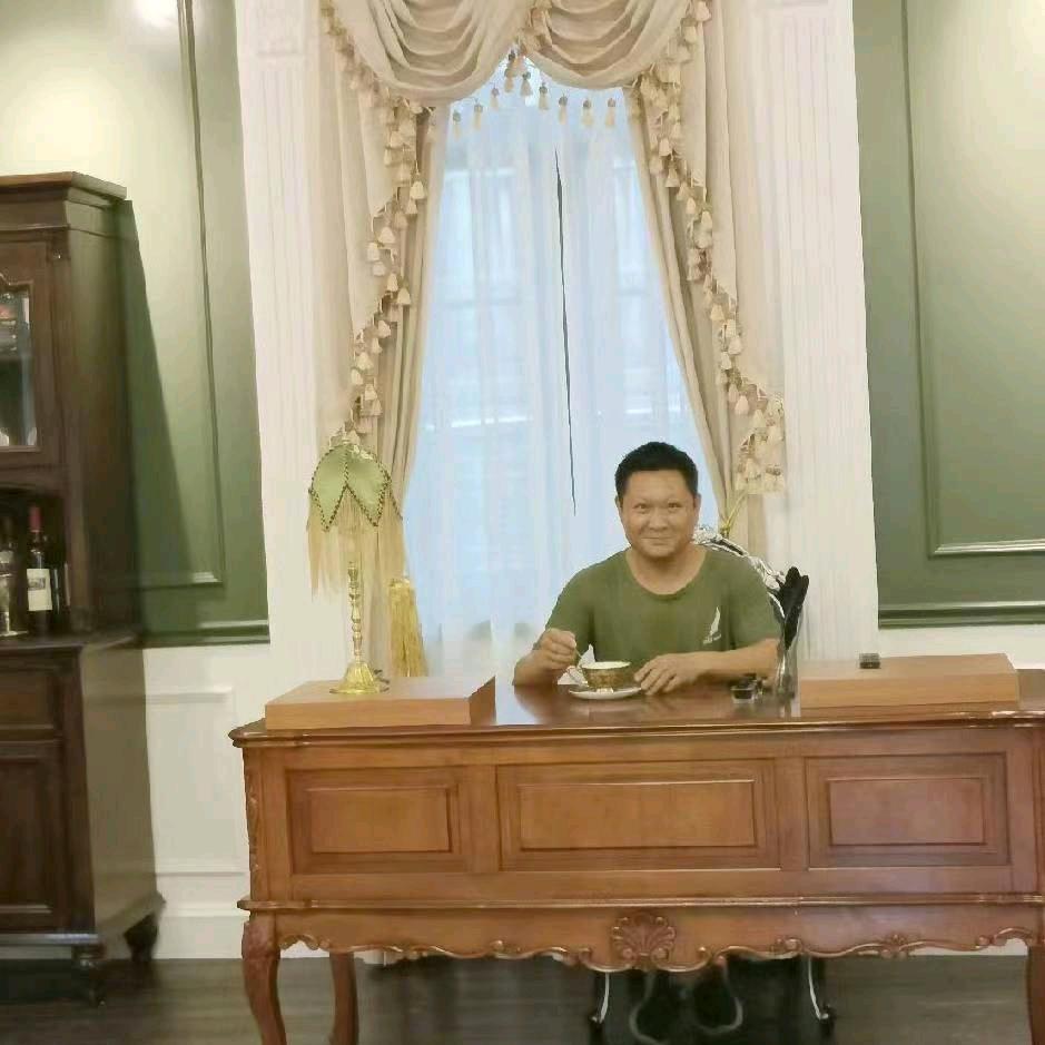 罗先生重庆燕佳家具有限公司