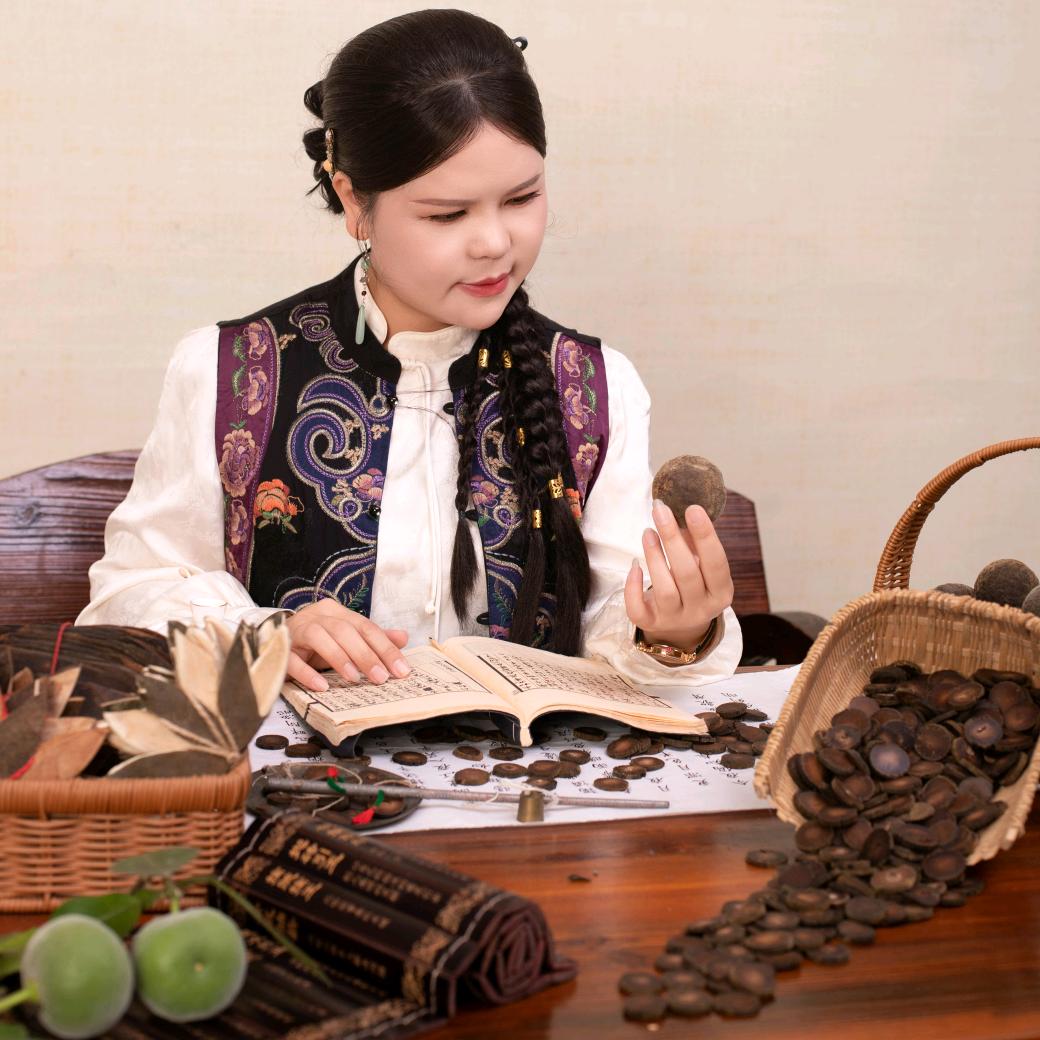 陈镜伊 | 特色产业公益秘书长