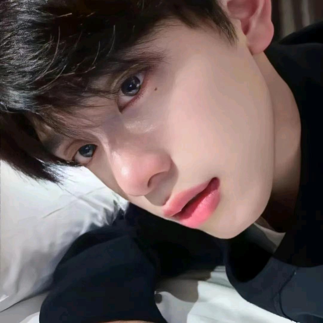 常听影子提起她