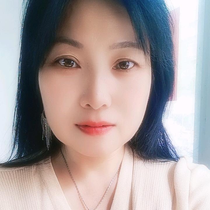 蓝豪丽丽
