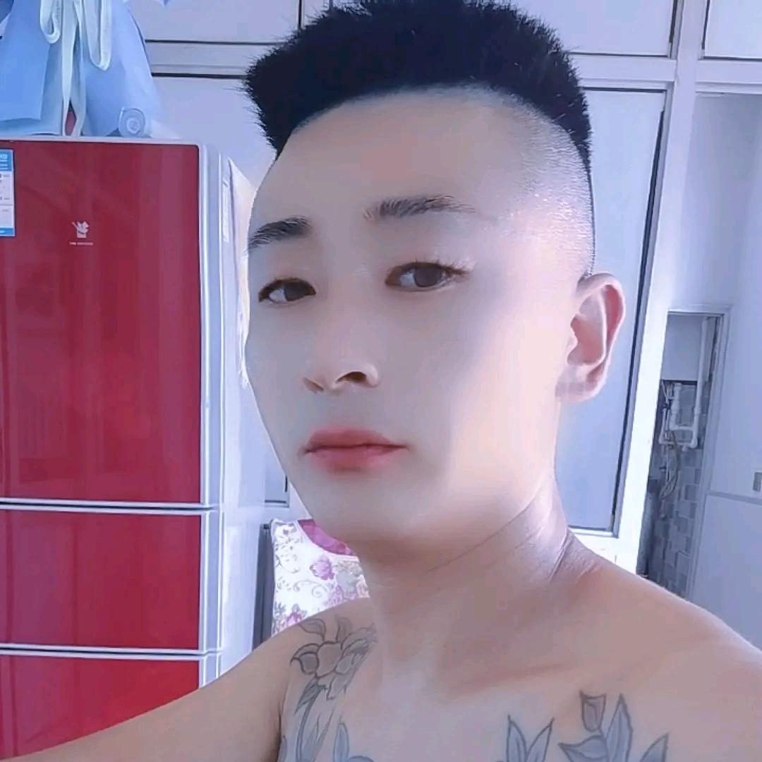 背後的冷漠