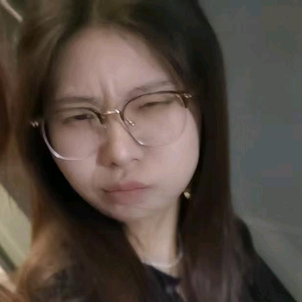 青崽脑袋圆圆 ya