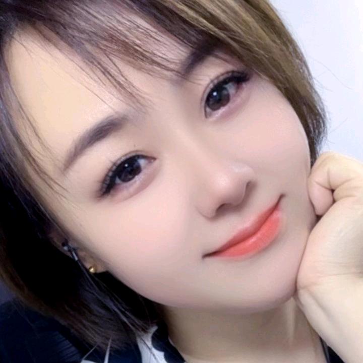 丫头    很要强