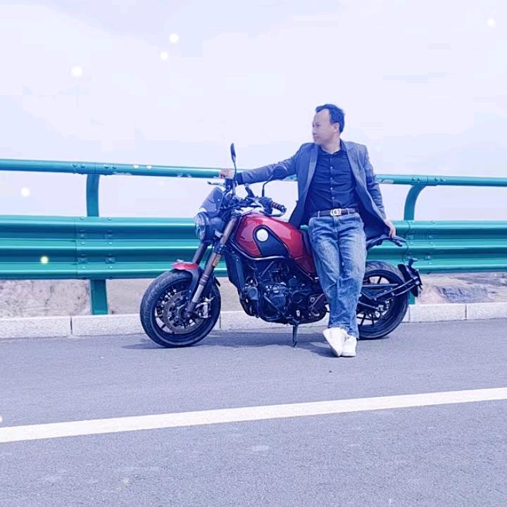 🥀苦中作乐᭄