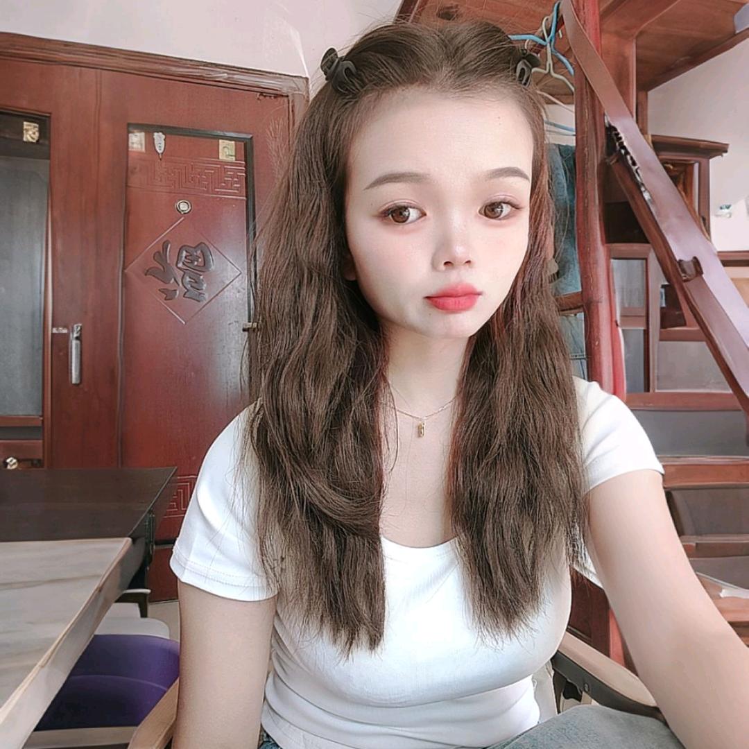 珍珍.