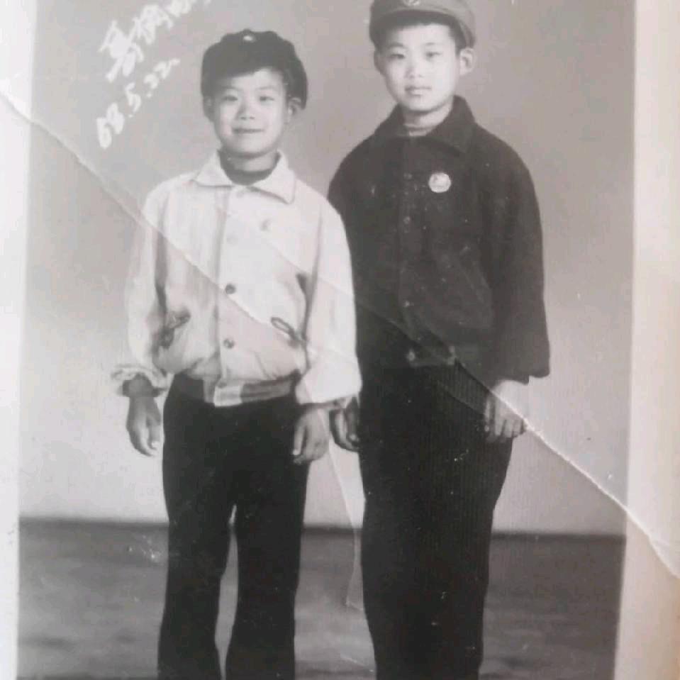 哥俩好。