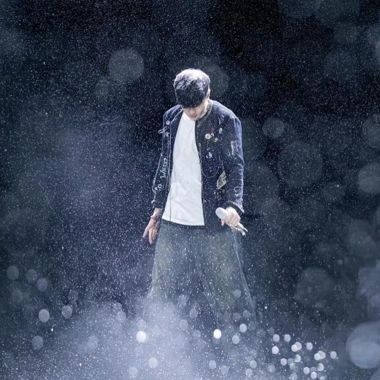 黑跟白言和💜💙