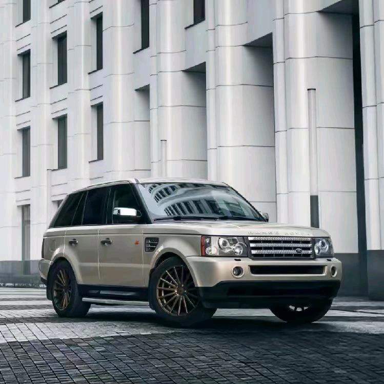 小哥