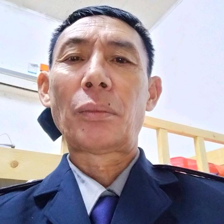 认真安迪