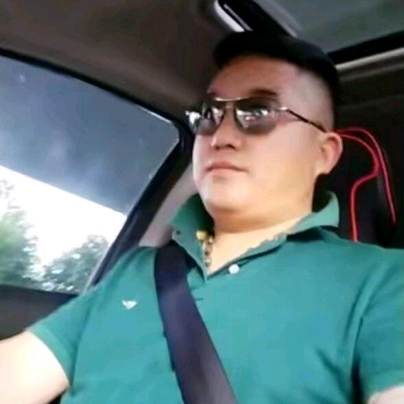 《阳光》《橱窗里好商品》