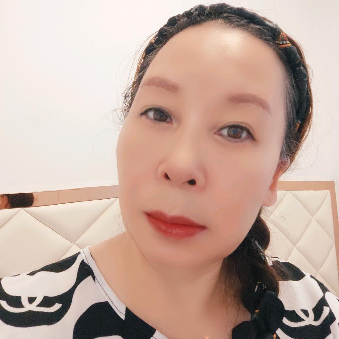 娜娜晚上6点10分开播