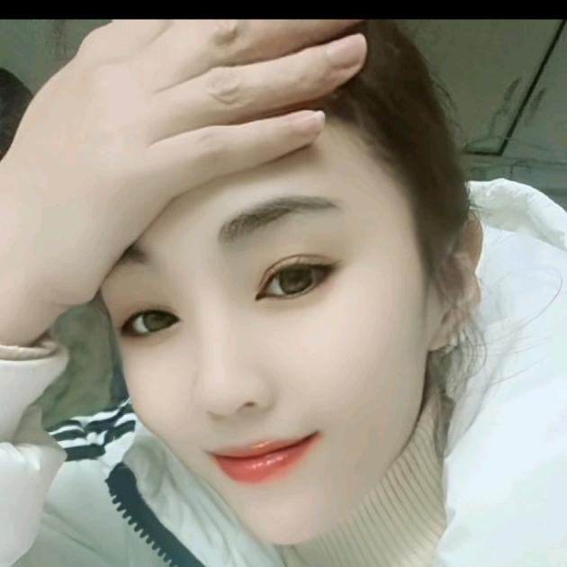 琴琴在宜宾做台湾蚝蛋烧