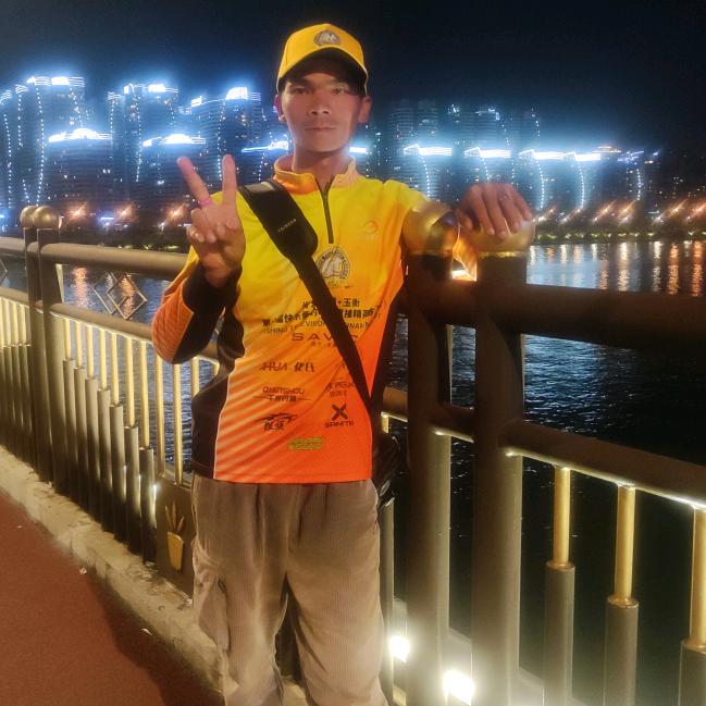 【卷毛钓鱼】