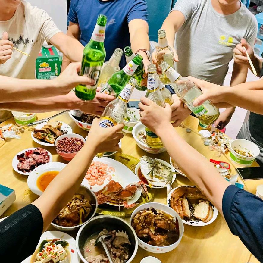 丶她说恋爱中