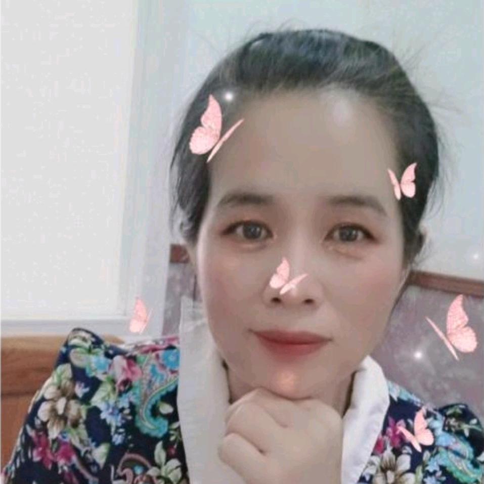 贾悦丁丁