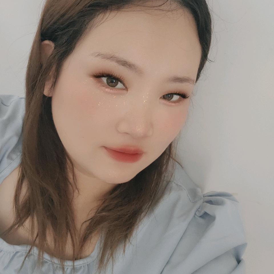 别捏我脸ˡᵃʕ̯•͡˔•̯᷅ʔ