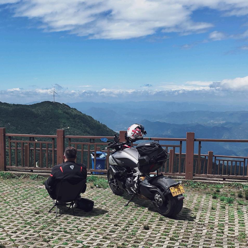 瘦不了的张同学🏍