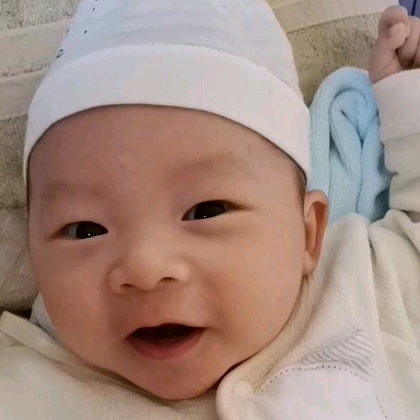 沐栩栩童装甄选店