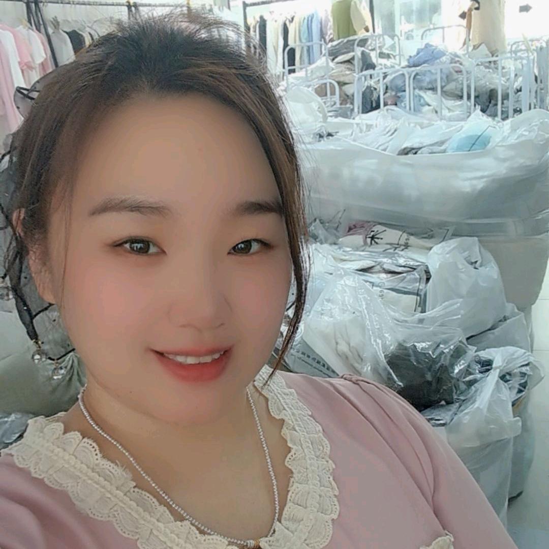 广州大码女装尾货👚大鹏姐