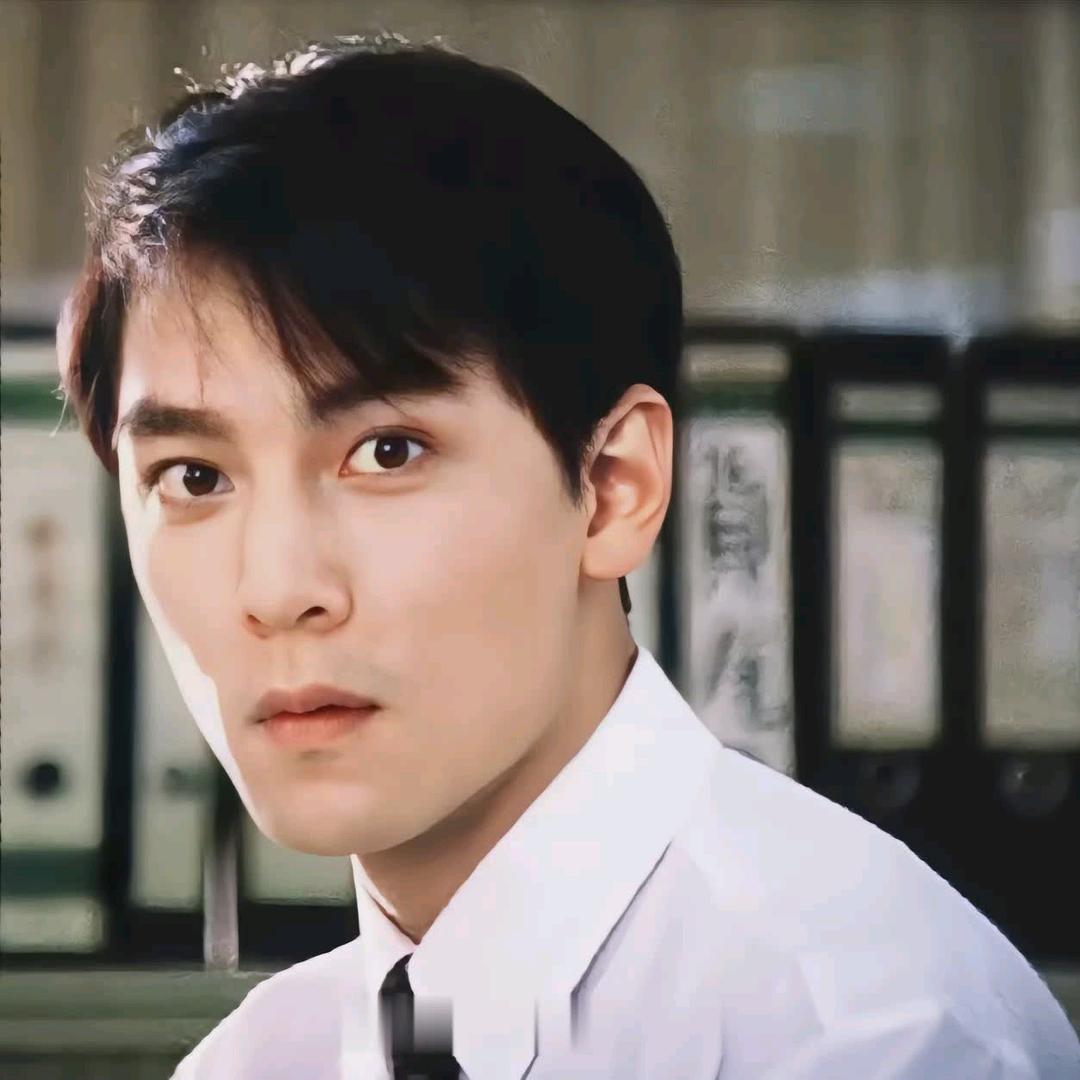 我睡觉时不困，，