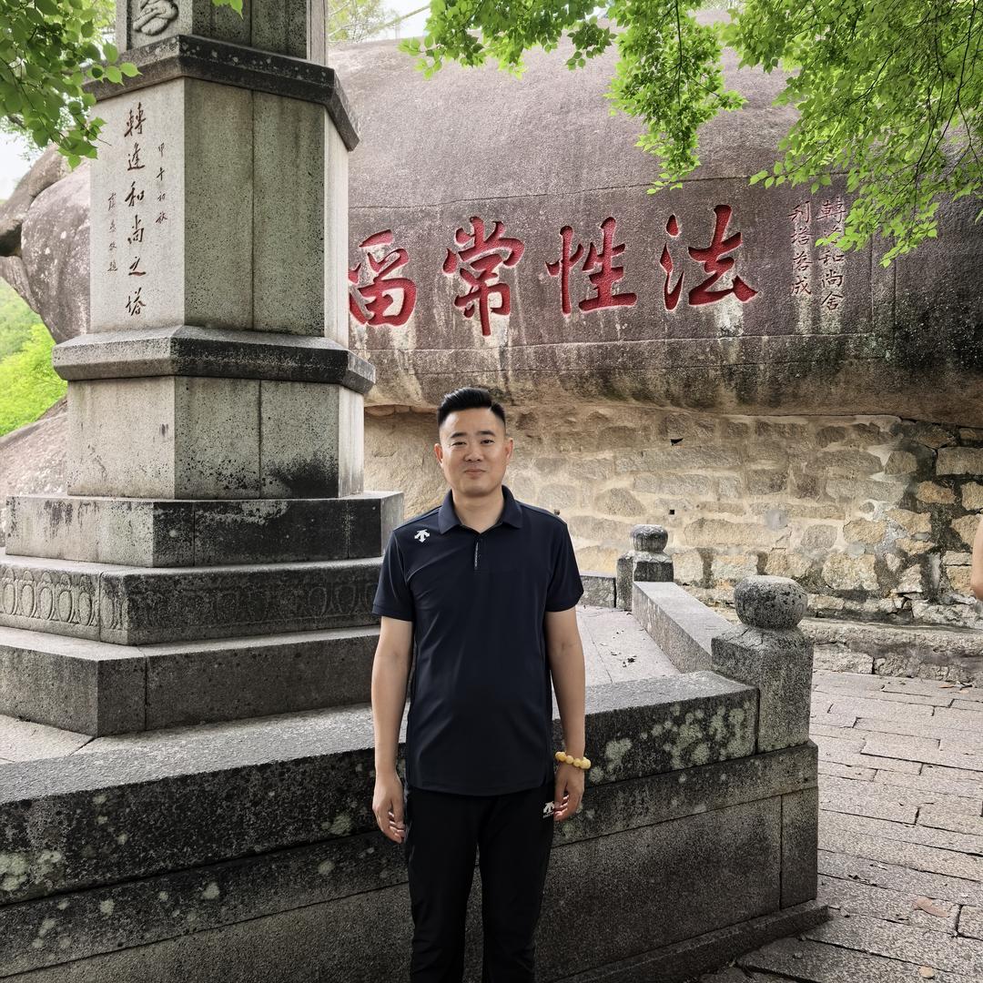 龙行龘龘1988