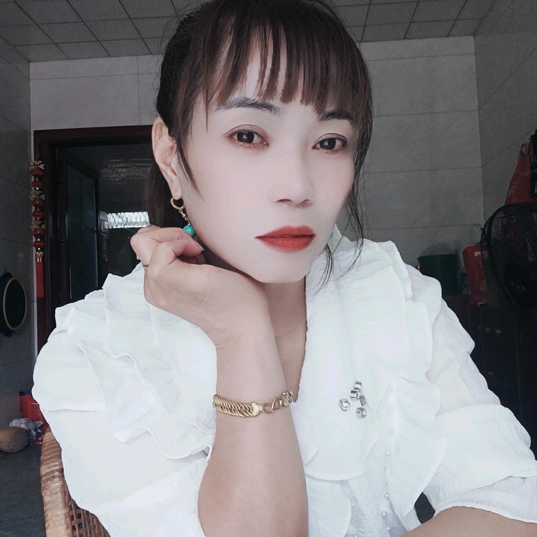 阿莲