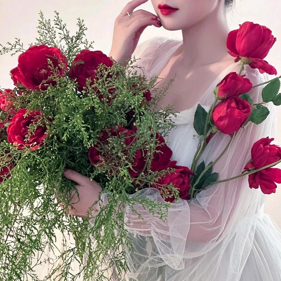 香吻《独来独往》
