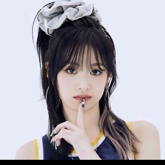 󠀐美丽女人