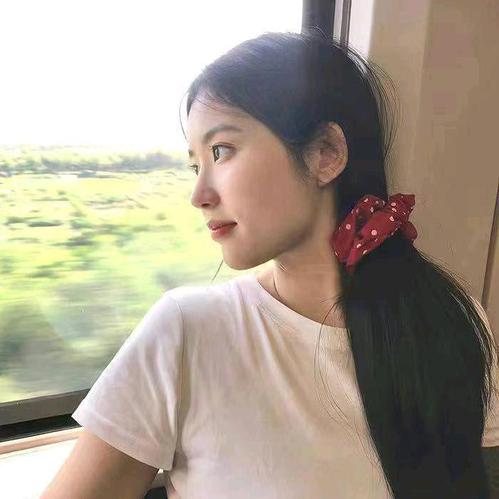 悠闲的小余