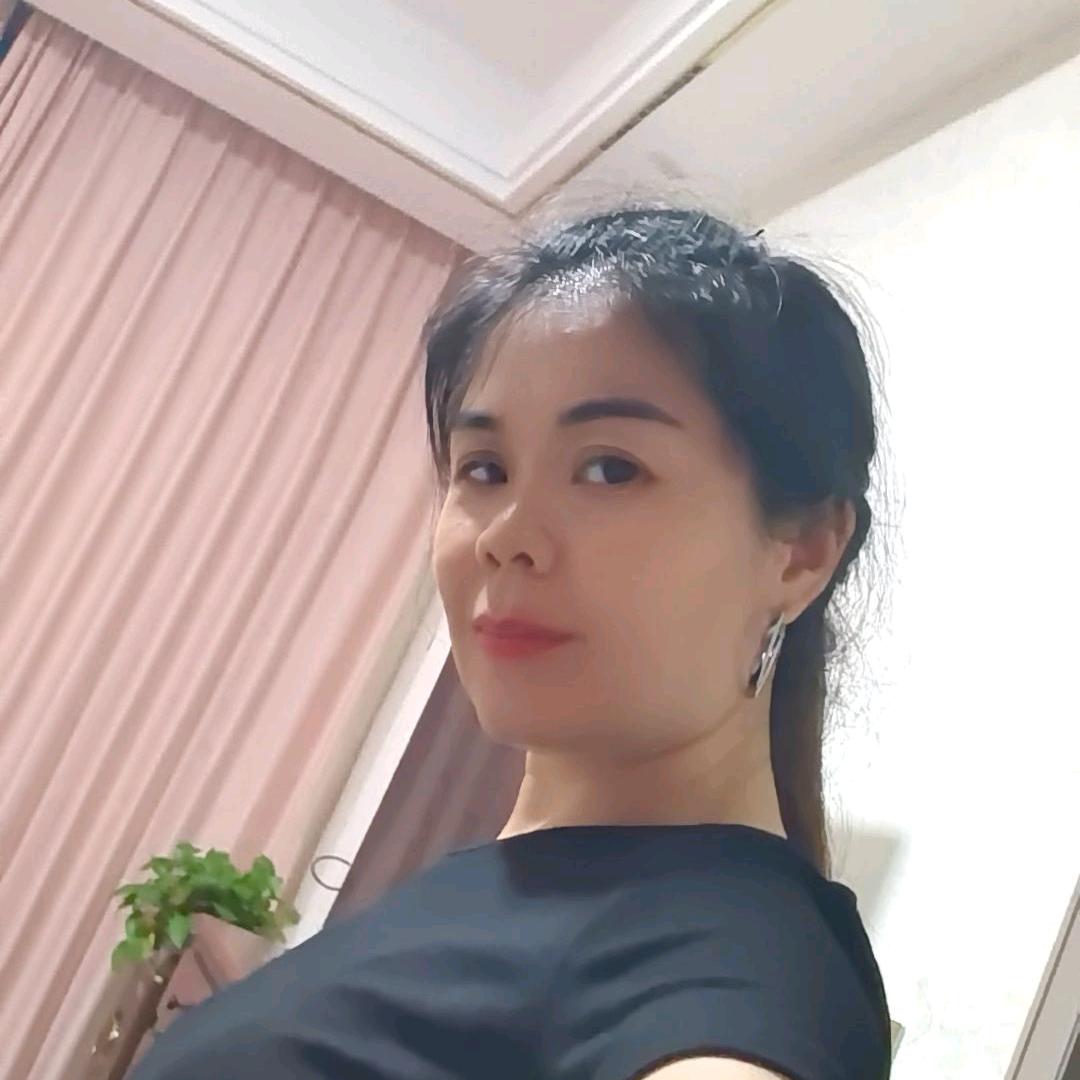 艳平健身操。（请别连赞）