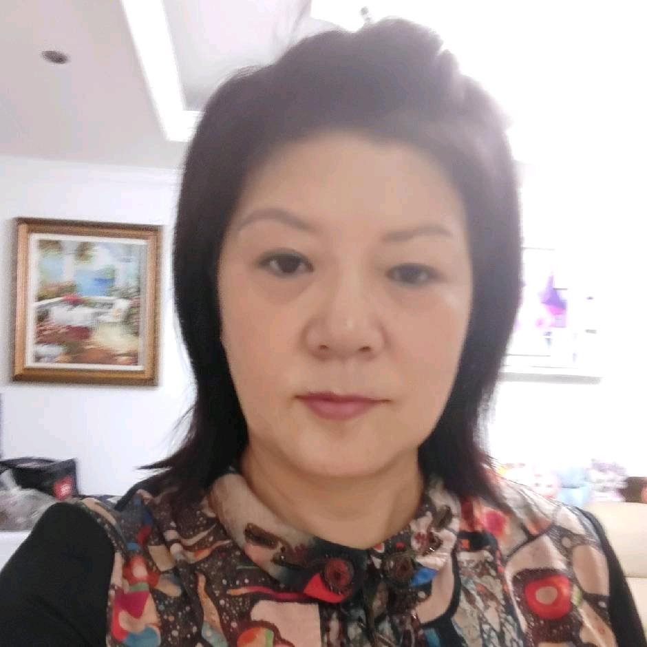 亚红