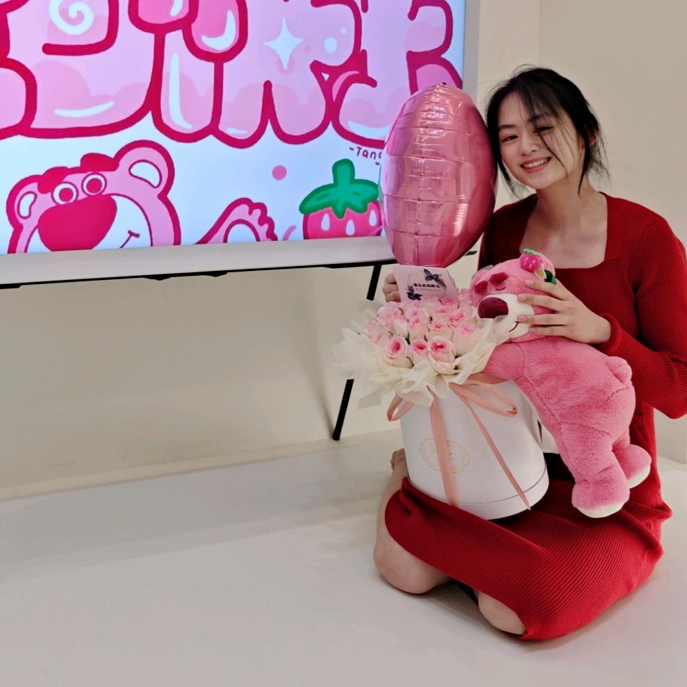 五百和月月头像