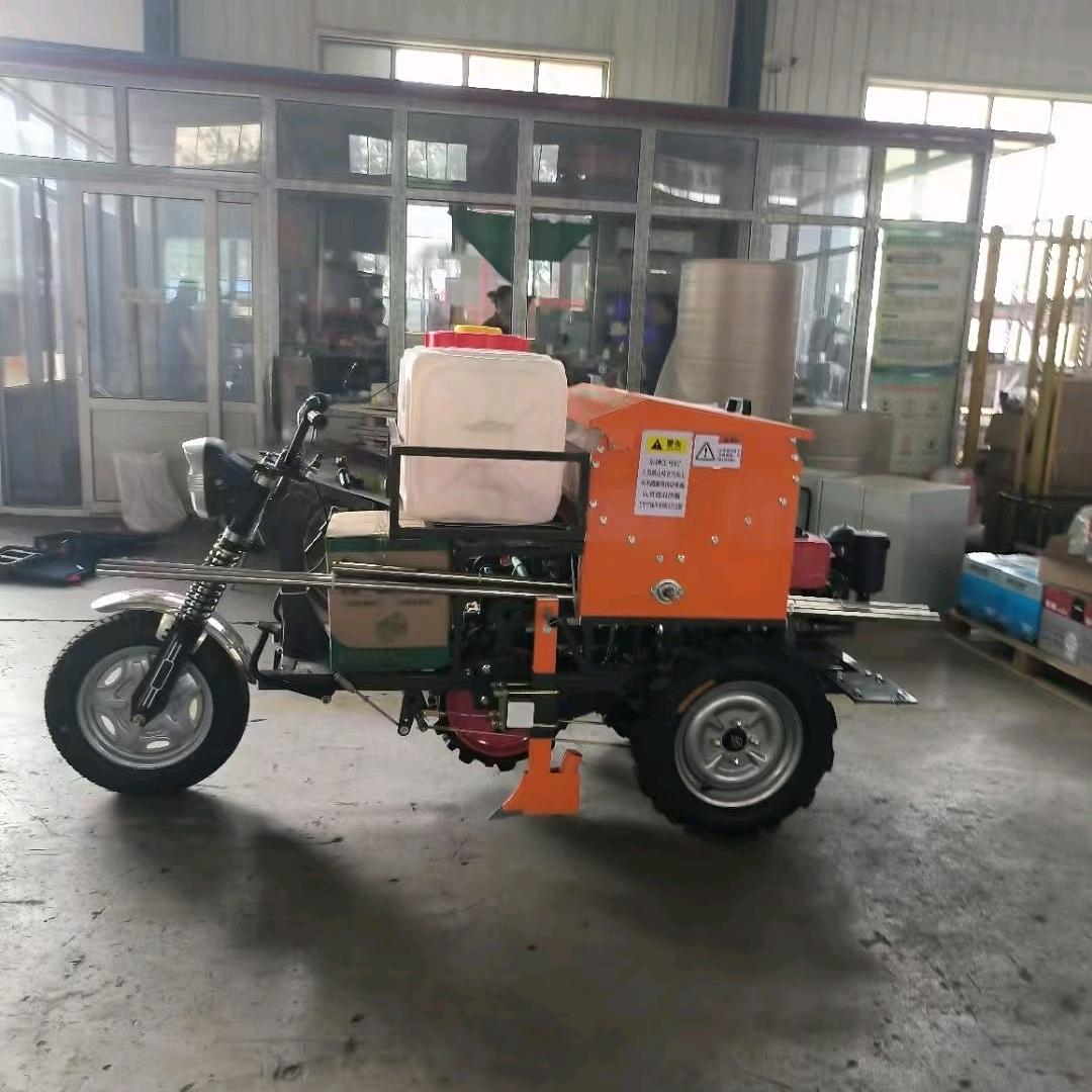 玉米宽窄行追肥打药一体机