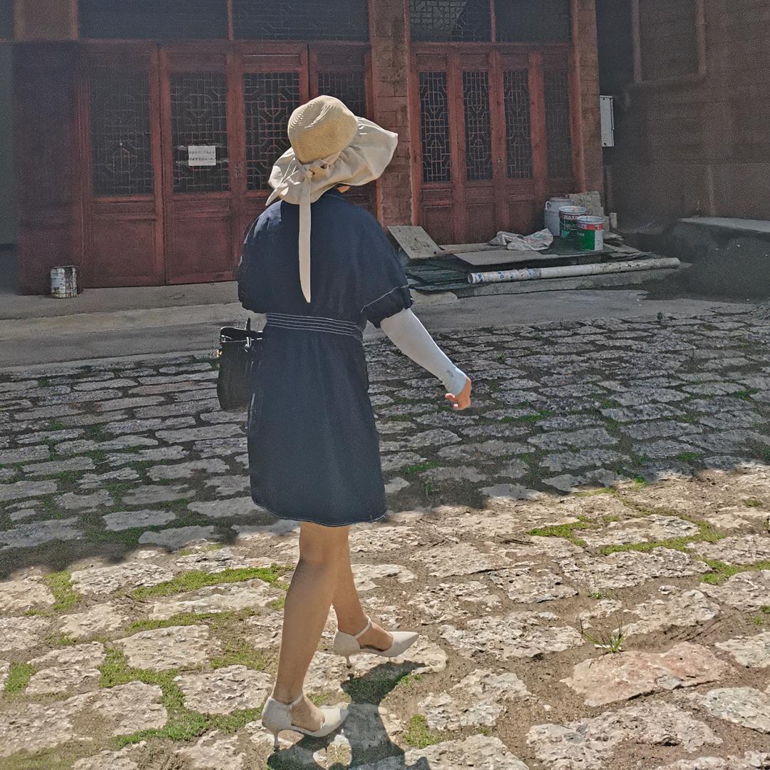 光 辉 岁 月