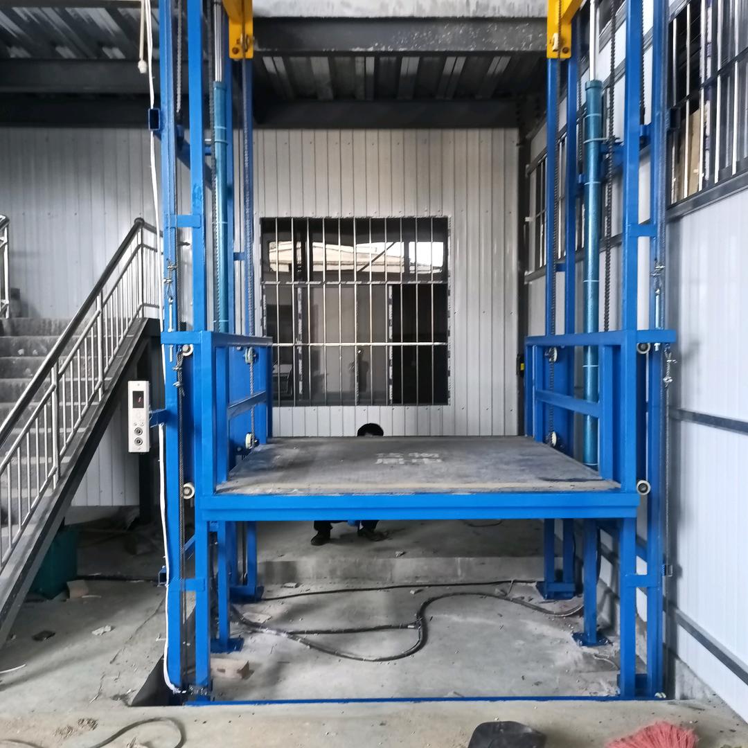 专业起重机和货梯