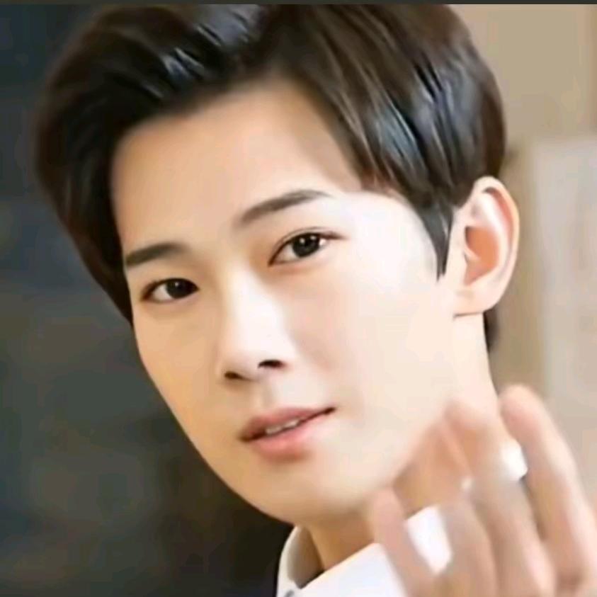 ℋღ᭄遇见温柔🍸᭄💞