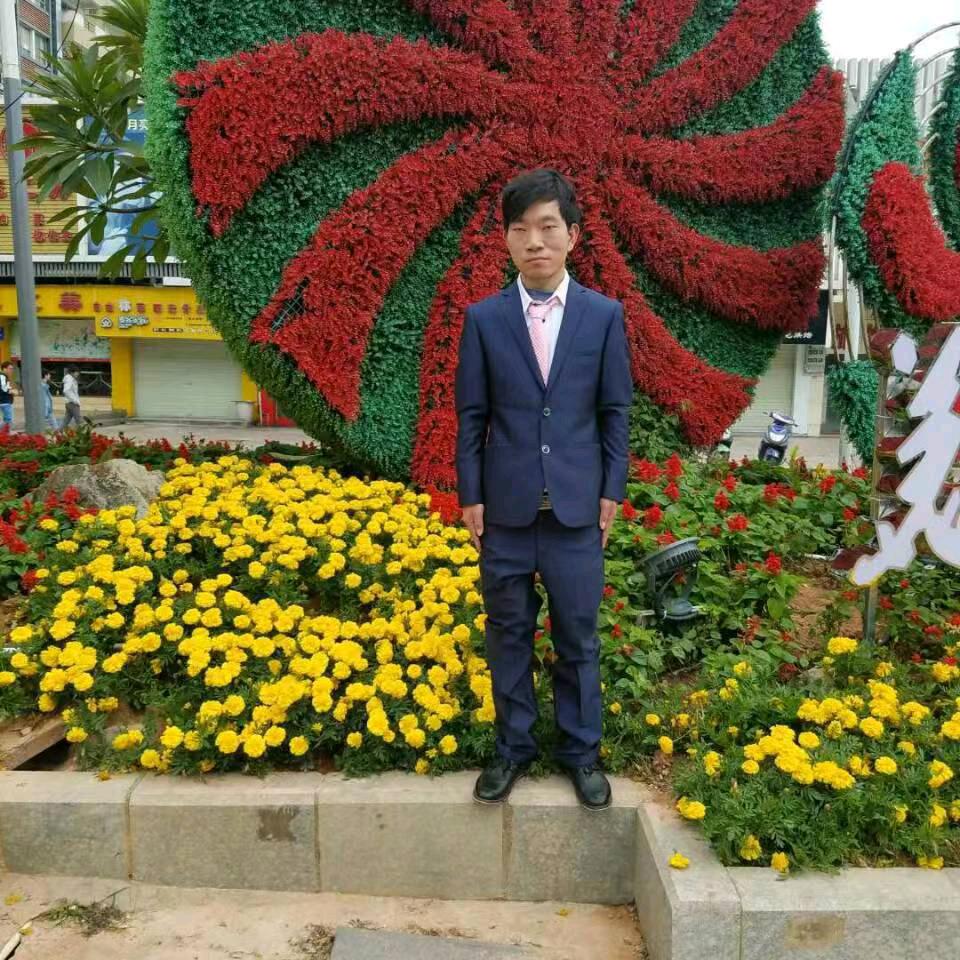 近水楼台先得月