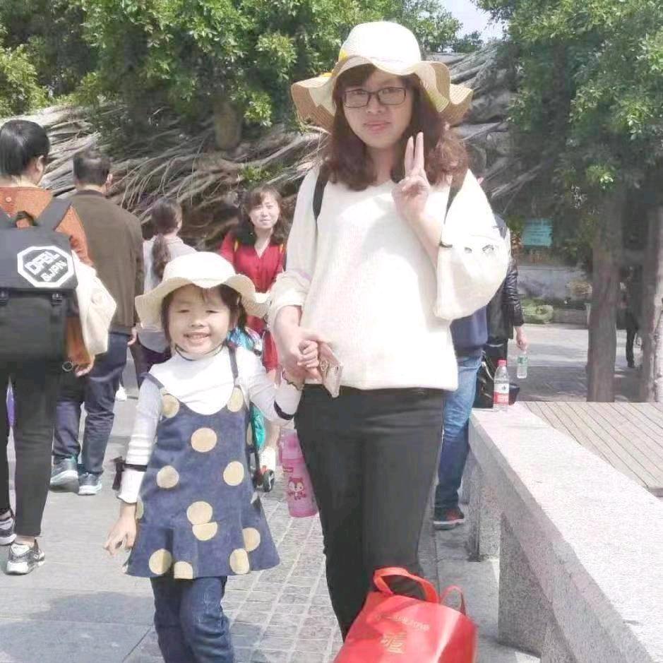 小叶小姐姐