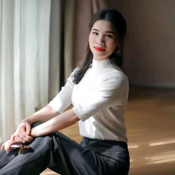 晓晴瑜伽女子塑型-庆庆