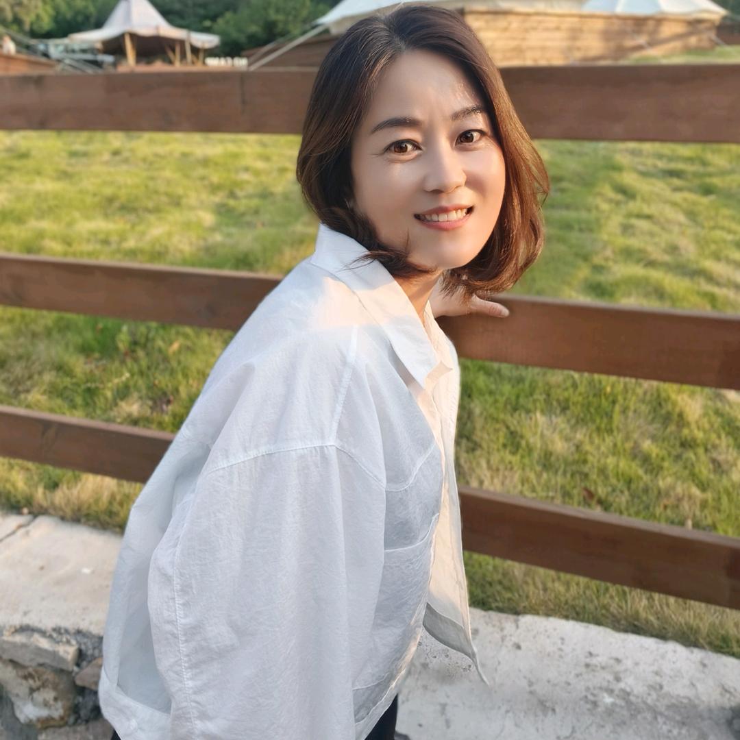 青岛法狮龙吊顶陈敏