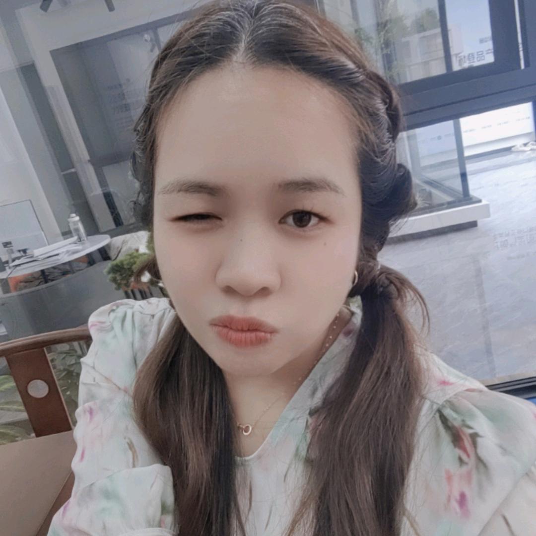 钟山新标门窗 Ella
