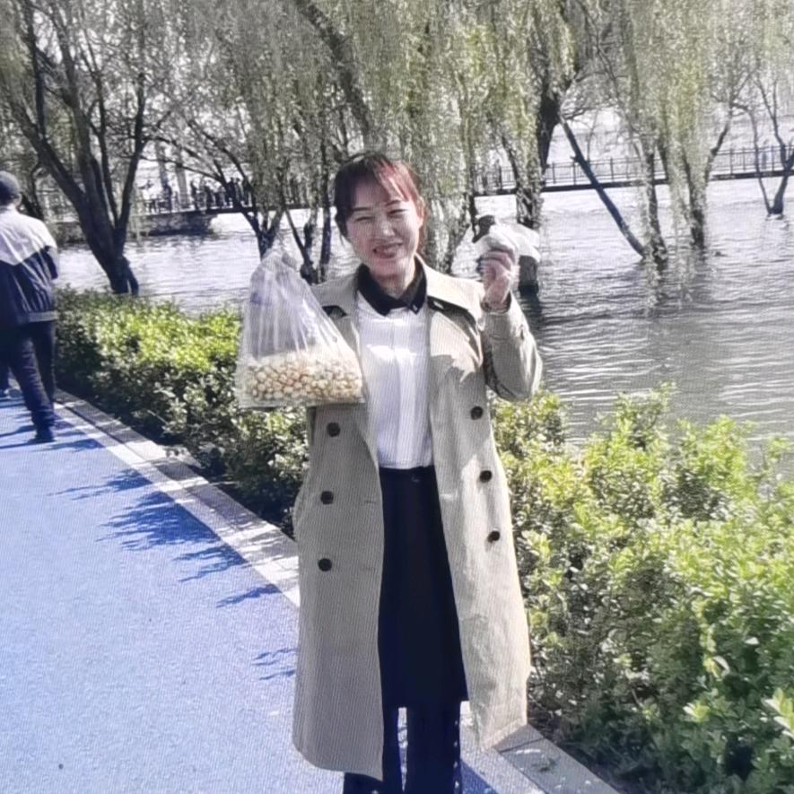 天惠超市张看台店