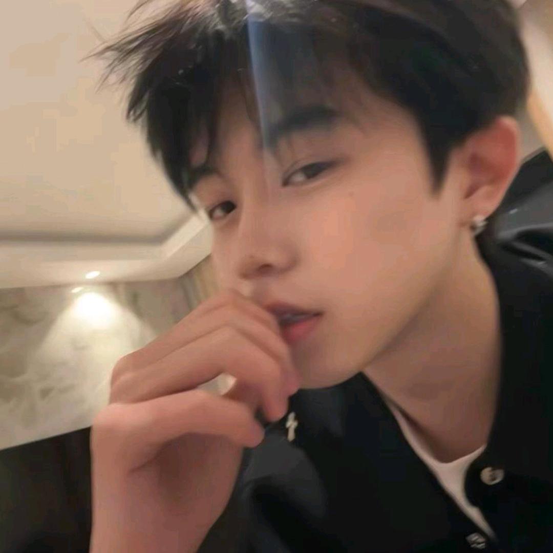 饱