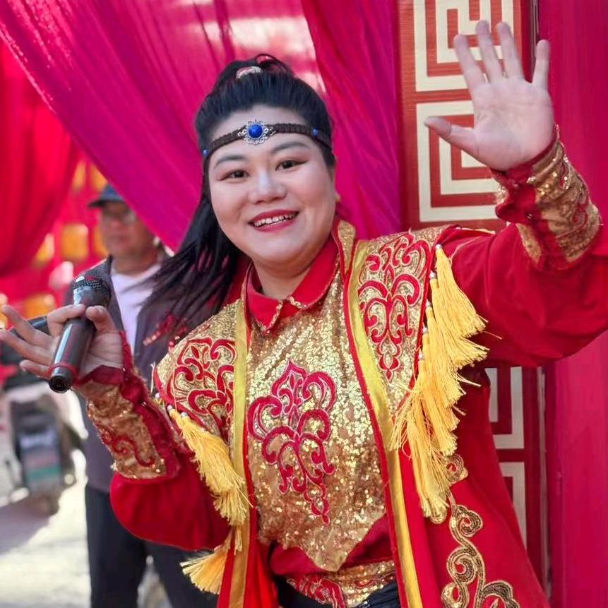 河津改芳花轿鼓舞二女