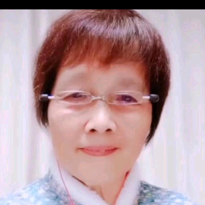 英 姐