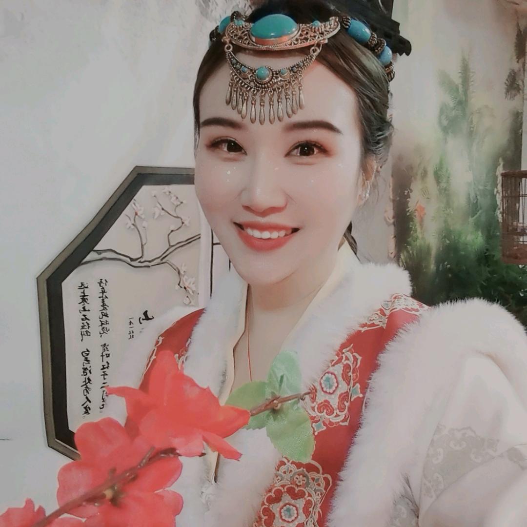 显眼包•˶ɞ˶•