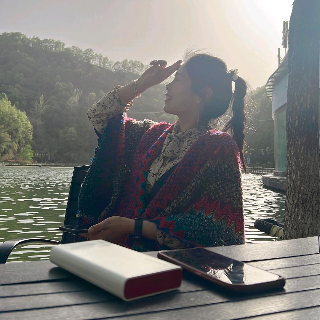 静丫头（连赞拉黑）