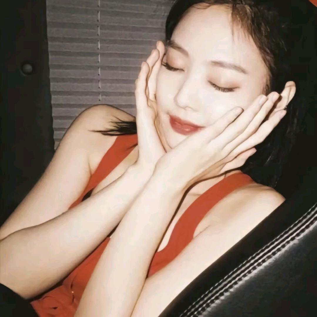 Jé~