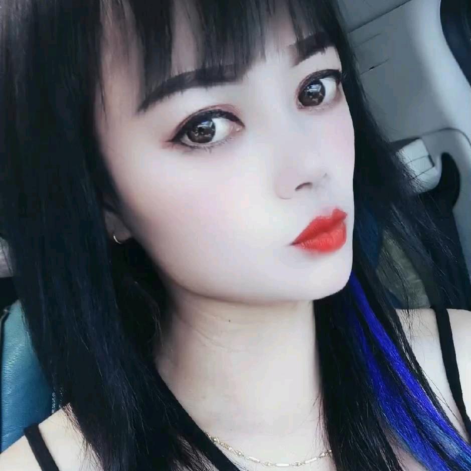 顶效绿荫金艳花灯队