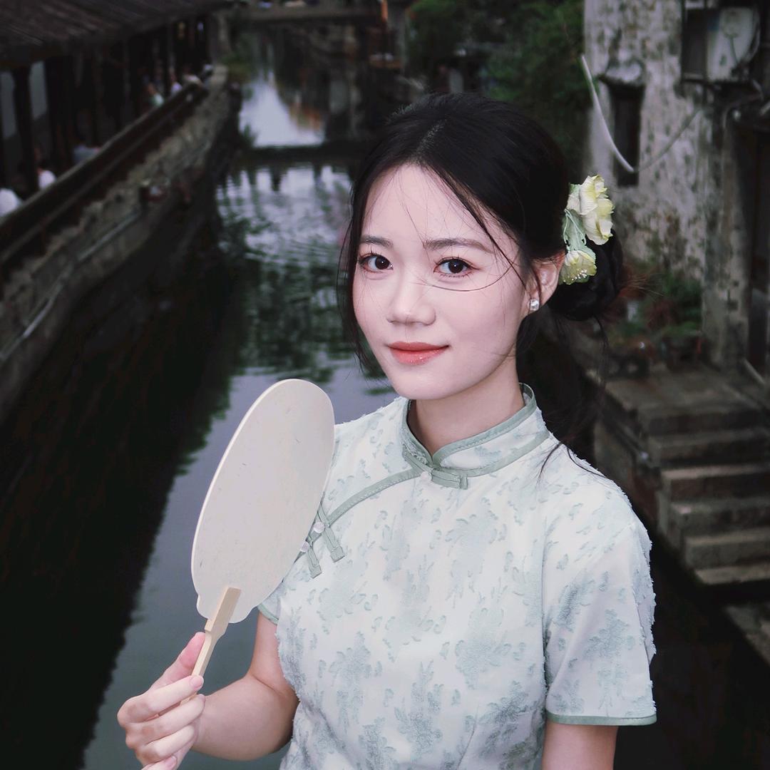 松鼠爱吃栗